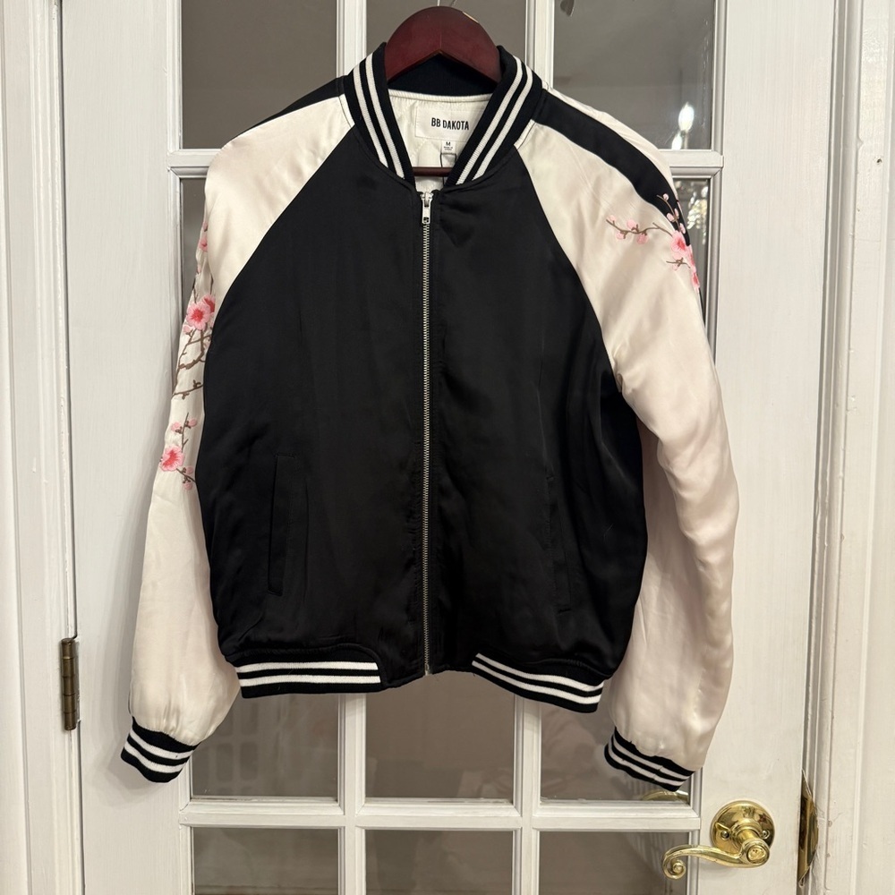 BB DAKOTA Women's Cherry Blossom Embroidered Bomber Jacket Size M NEW